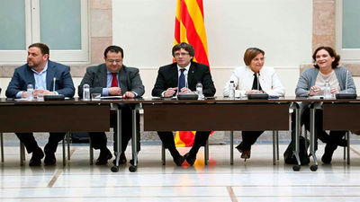 El 'Pacto Catalán por el Referendum' quiere reunirse con el Gobierno central y con eurodiputados