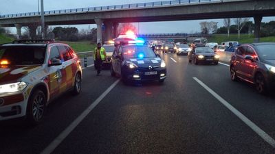 Herido grave un motorista de 29 años tras chocar con un turismo en la A-2