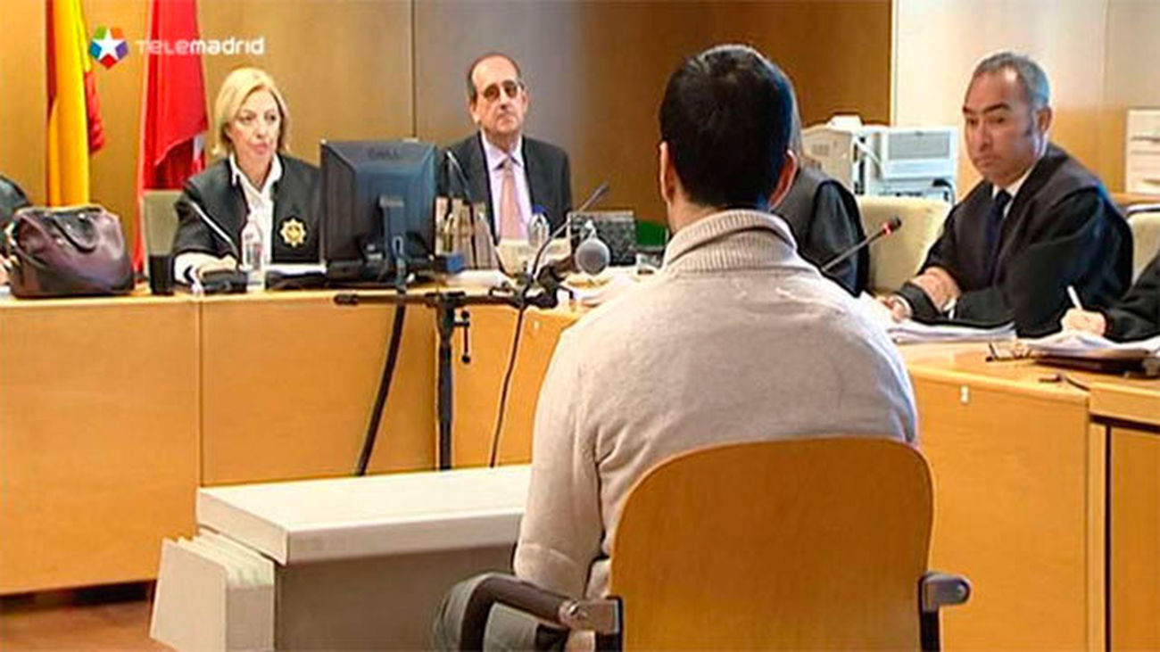 El exprofesor del Vallmont: "Soy  un hombre normal y espero que se acabe esta pesadilla"