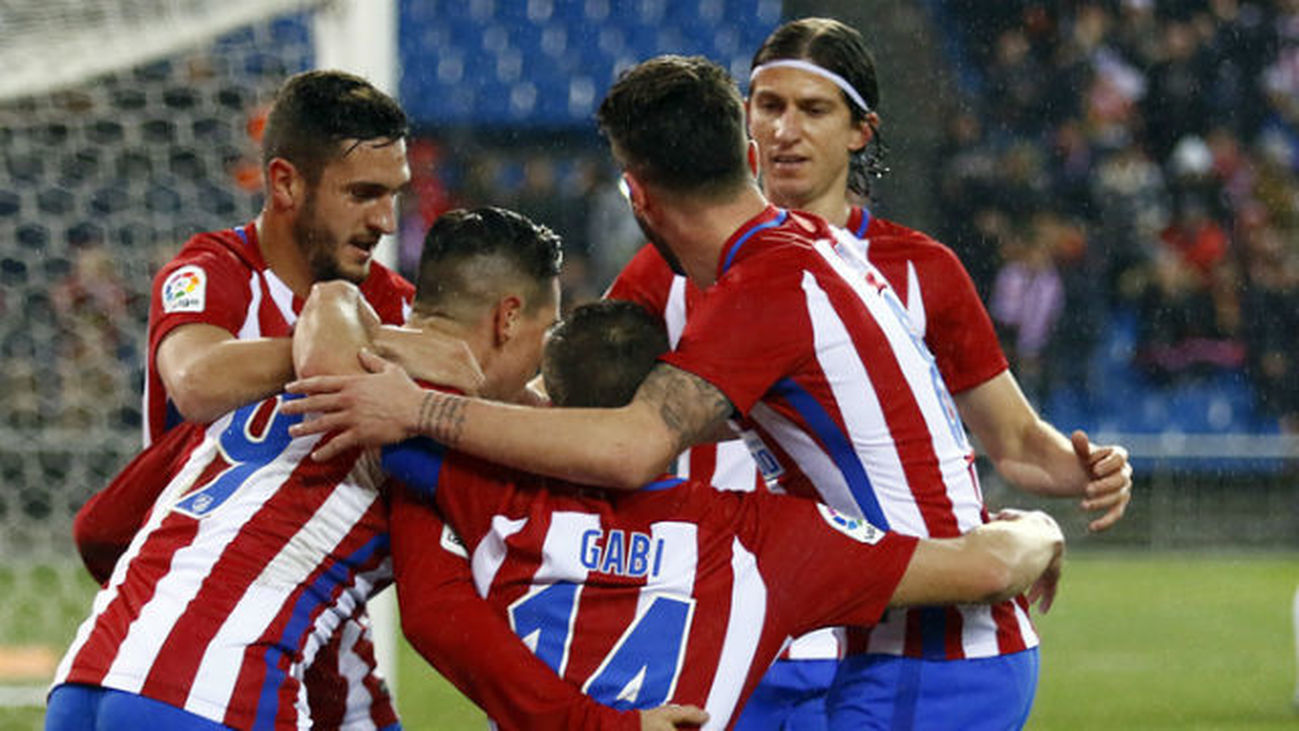 El Atlético, continuidad, cedidos y cantera hasta enero