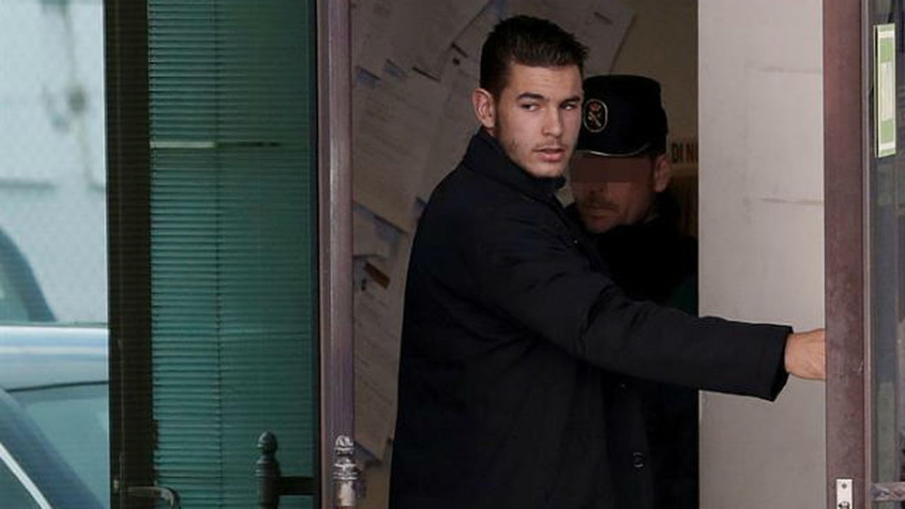 El fiscal pide 7 meses de prisión para Lucas Hernández por maltrato y 6 a su pareja