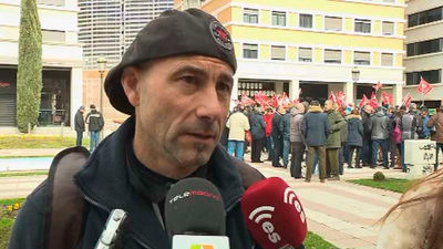 Conductores de autobuses del nordeste retoman su huelga con una concentración