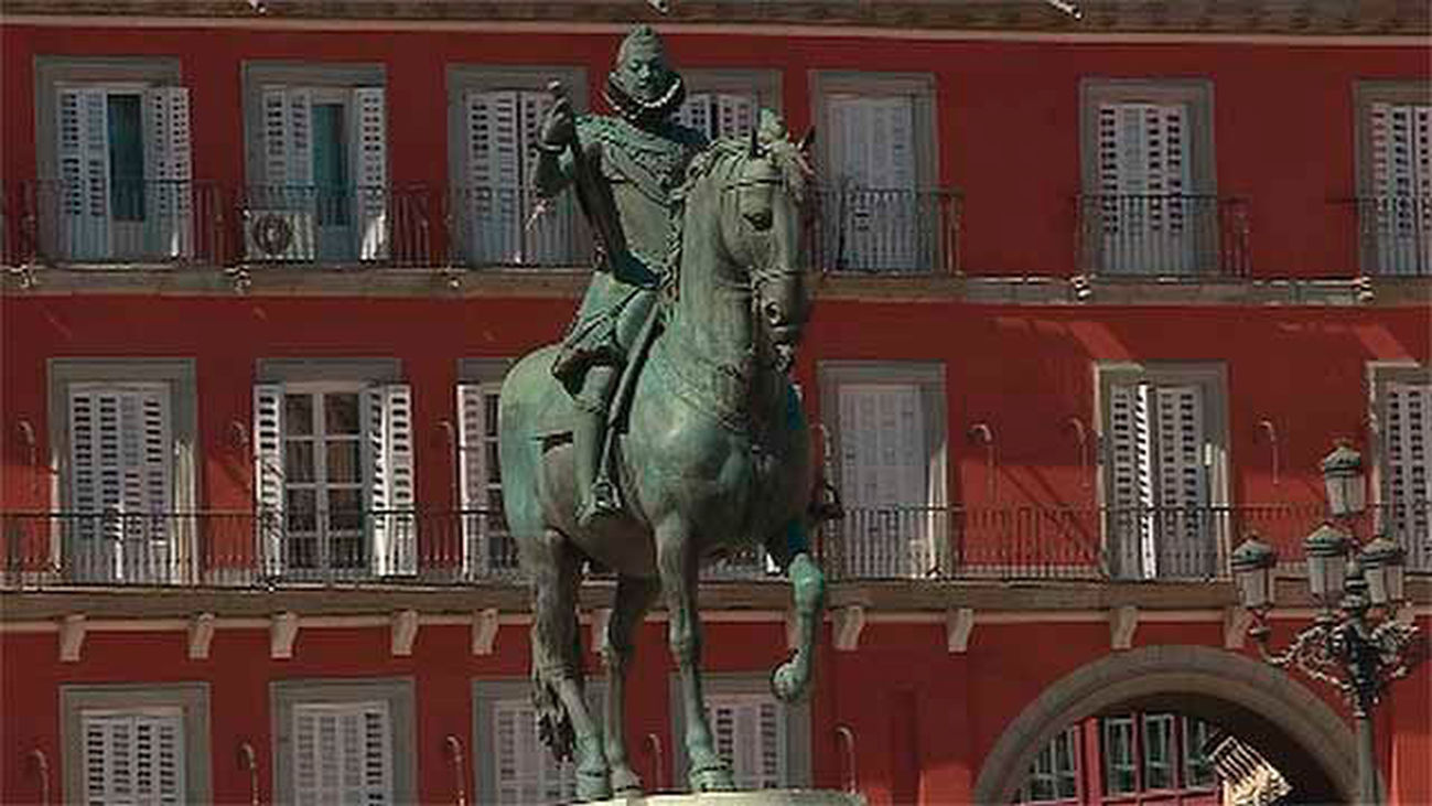 Patrimonio reforzará la protección de la estatua de Felipe III en plaza Mayor