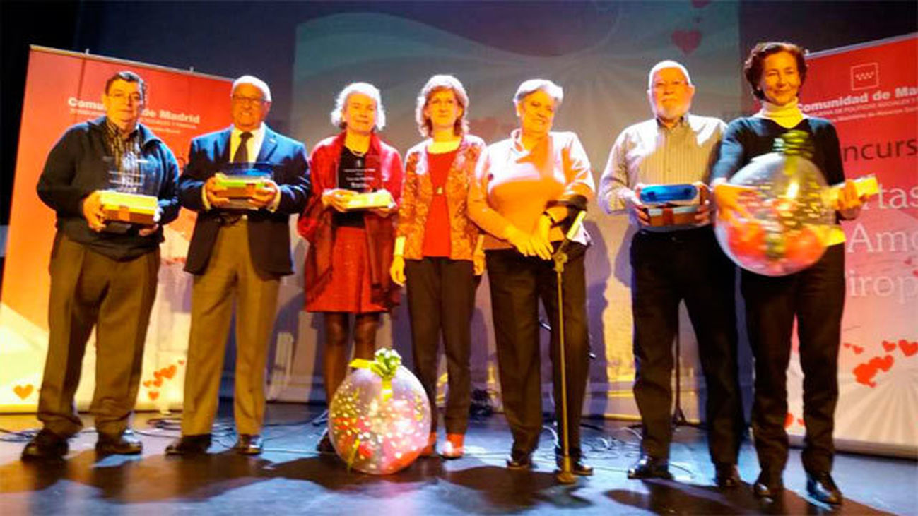 Madrid premia las mejores cartas de amor y piropos de mayores en el día de San Valentín