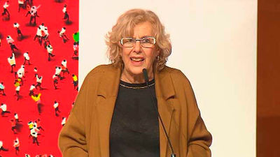 Carmena: Madrid tiene que ser "una capital del abrazo"