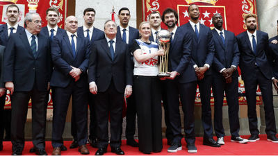 El Real Madrid ofrece la Copa a los madrileños