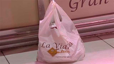 Enero 2018: Los comercios deberán cobrar las bolsas de plástico