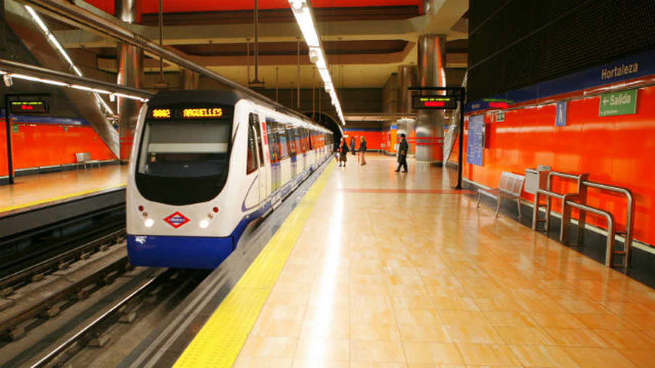 Metro refuerza la línea 7 por la celebración del Carnaval en San Blas