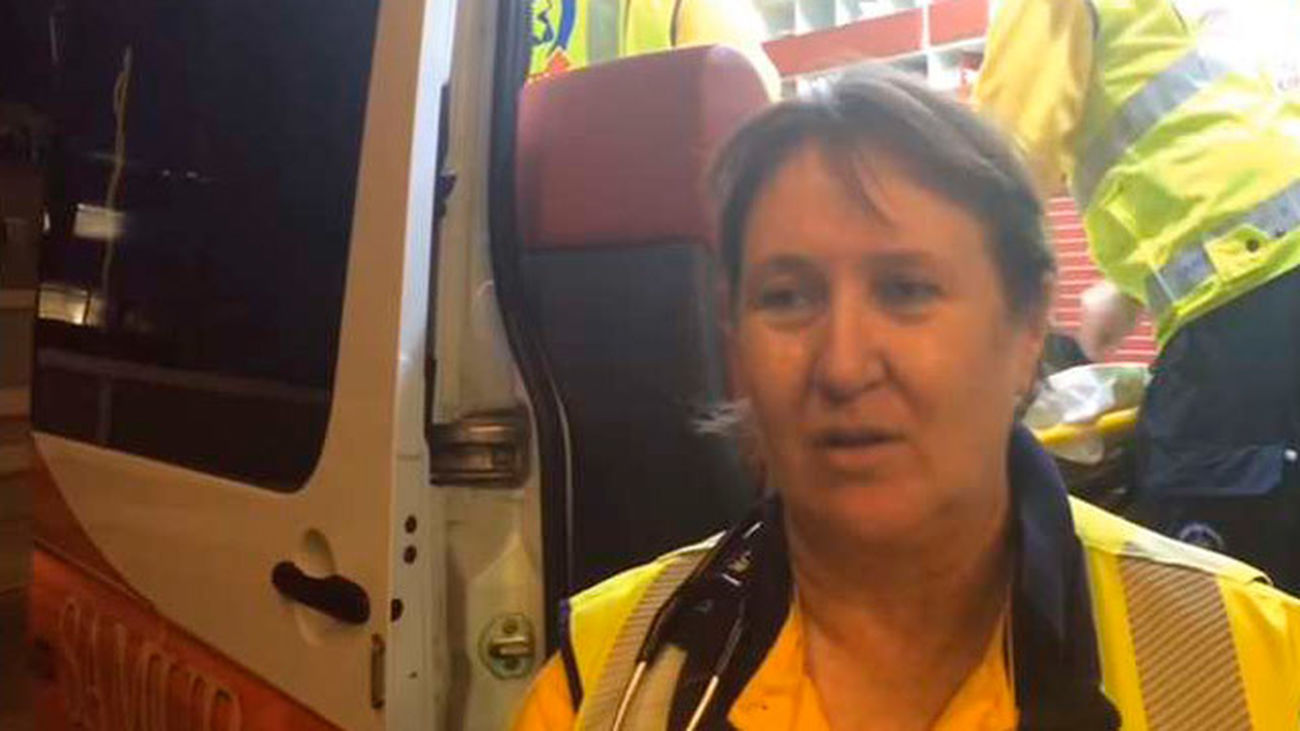 Un patinador muy grave tras chocar contra turismo estacionado en Bravo Murillo