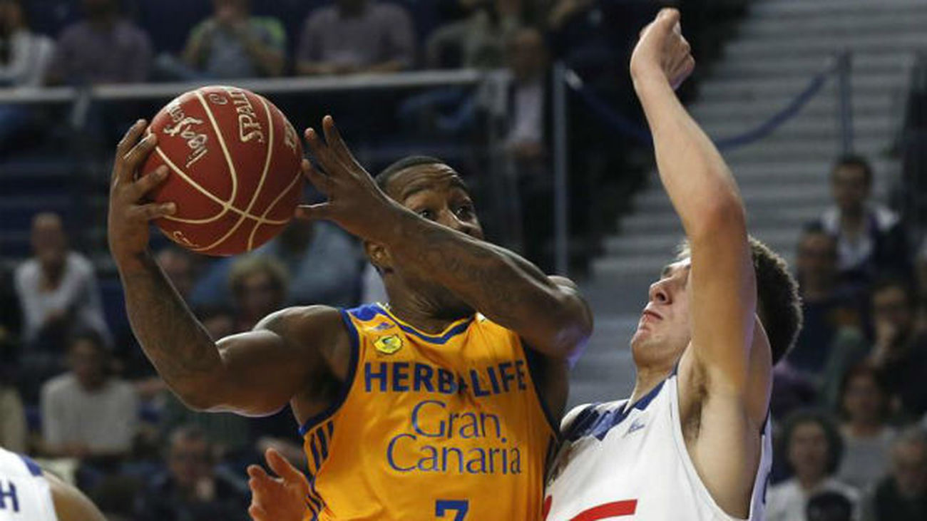 81-93. El Real Madrid pierde y cede el liderato