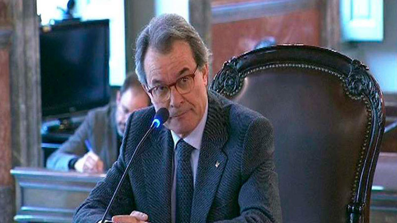 Mas: "La consulta del 9N fue radicalmente distinta de la prevista por el Govern"