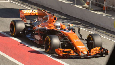 Alonso logra una ligera mejoría con su McLaren