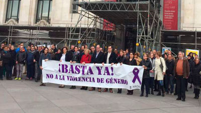 Carmena: "Hay que parar esta barbaridad, este asesinato de mujeres continuo"