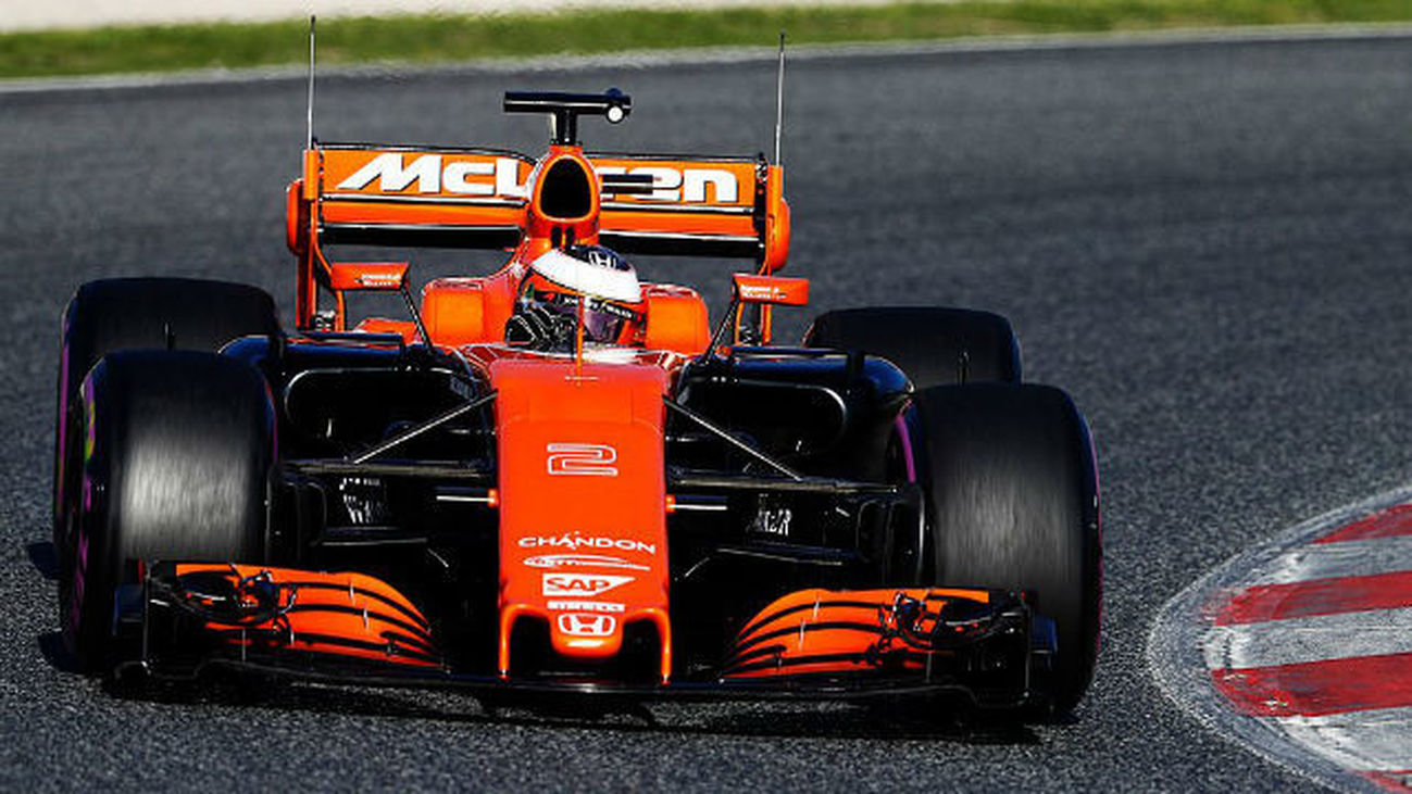 El McLaren vuelve a pararse en una jornada liderada por Massa