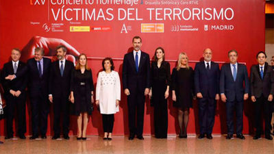 Los Reyes presiden en el Auditorio el homenaje a las víctimas del terrorismo