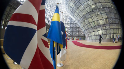 El "brexit" lastra la inmigración en Reino Unido al nivel más bajo en 3 años