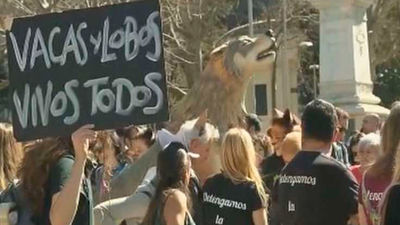 Una manifestación exige en Madrid el fin de la "matanza" de lobos