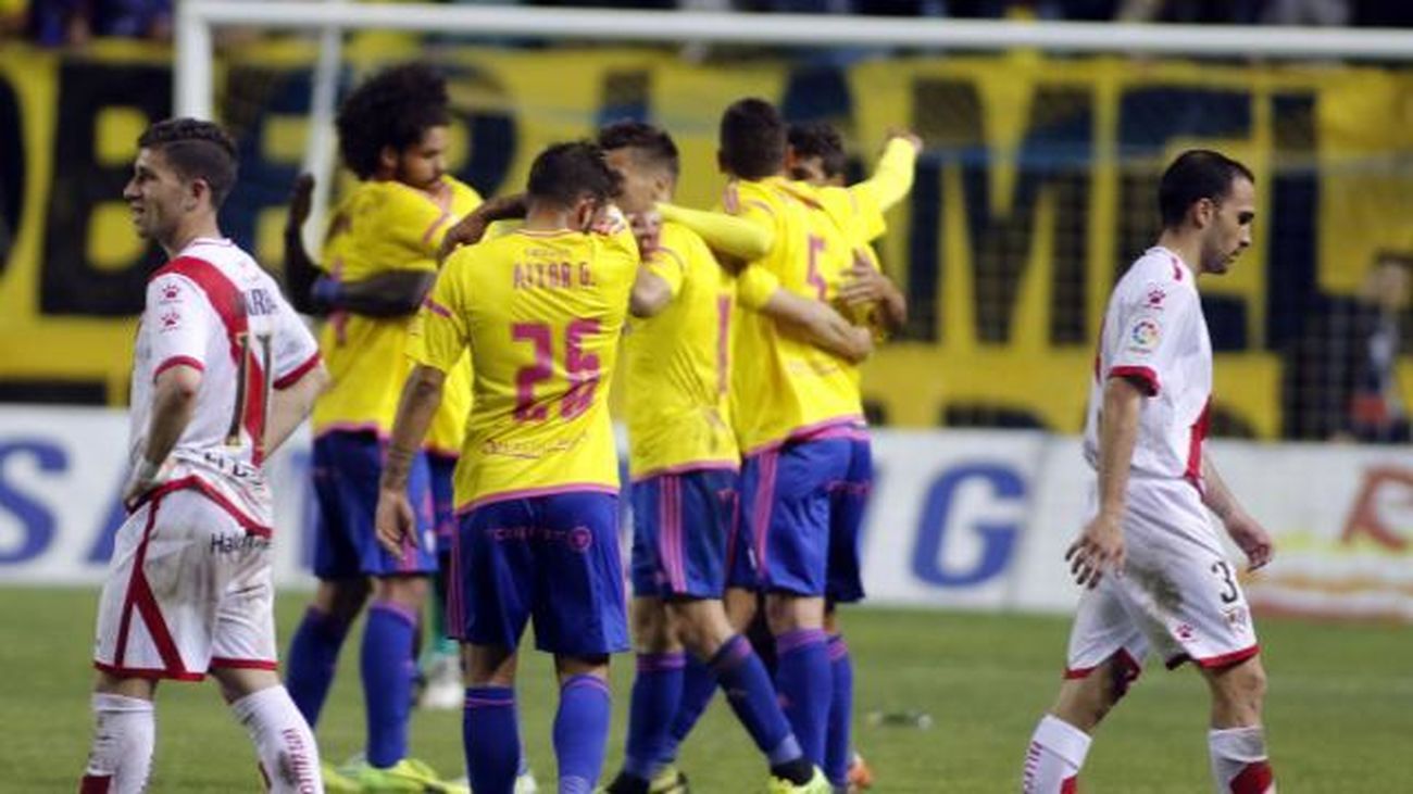 La falta de gol acerca al Rayo a Segunda B