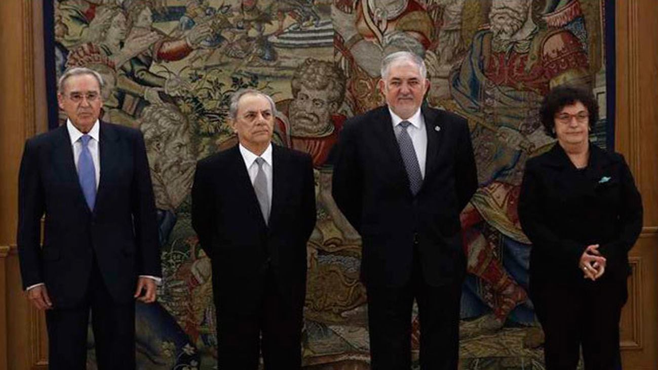 Los nuevos magistrados del Constitucional toman posesión de sus cargos