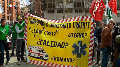 Los conductores de ambulancias del SUMMA protestan ante Ferrovial