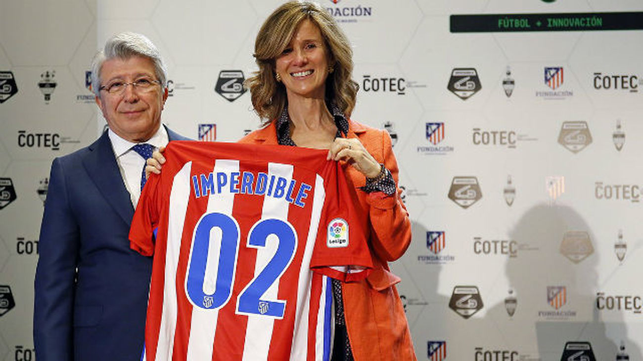 Cerezo: "A Diego Costa no le dejamos tirado, su club no quería vender..."