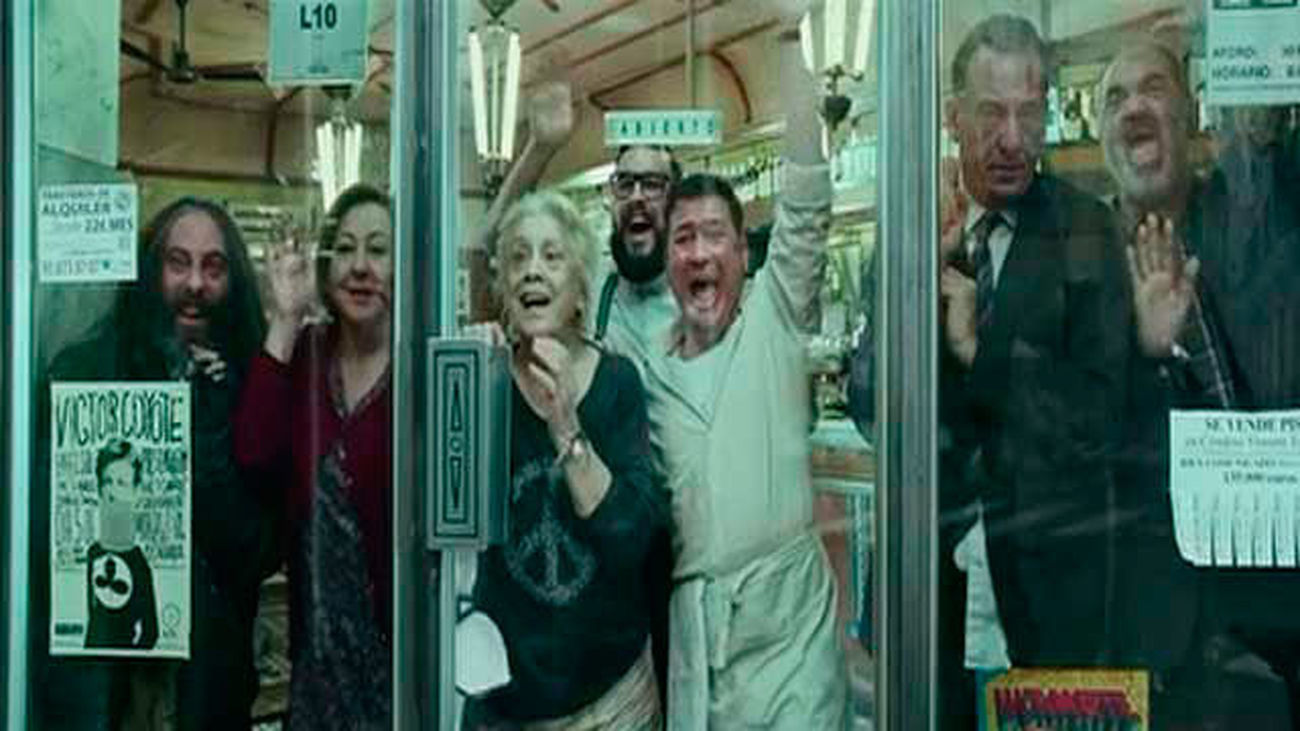 'El Bar', lo último de Álex de la Iglesia se estrena este viernes