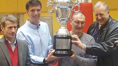 Veinticinco años después Estudiantes homenajea a su equipo de 1992