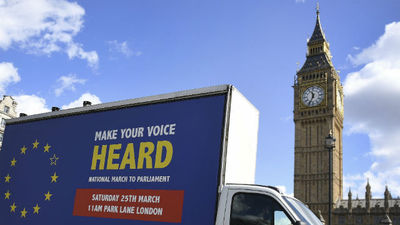 Miles de personas en Londres le dicen "no" al 'brexit'