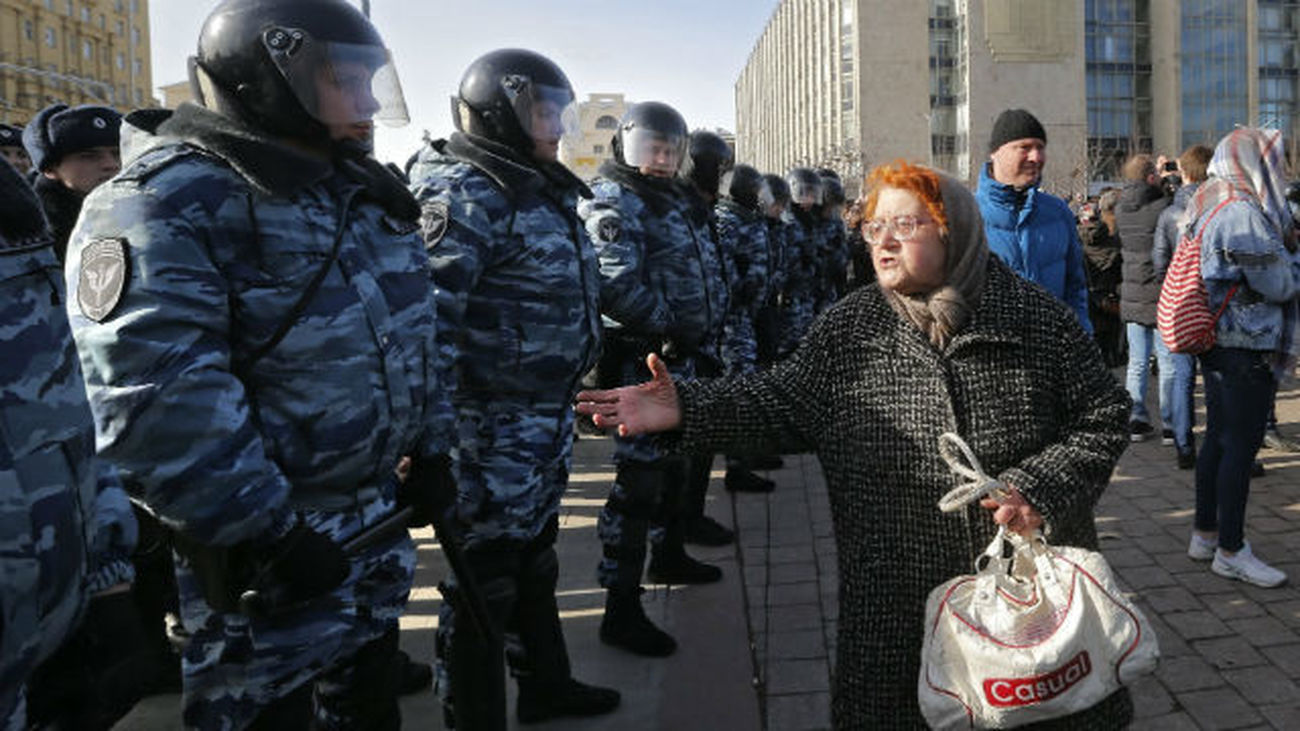 Decenas de miles de rusos protestan contra la corrupción