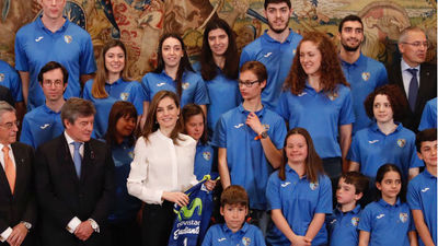 Estudiantes, recibido por la Reina Letizia