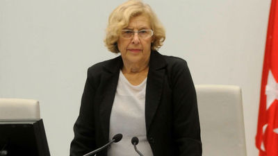 Carmena planea campañas policiales contra anuncios sexuales cerca de colegios