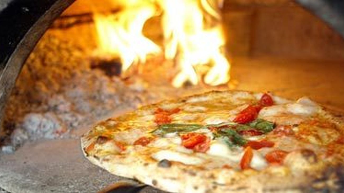 La pizza busca el reconocimiento mundial en el horno donde se hizo leyenda