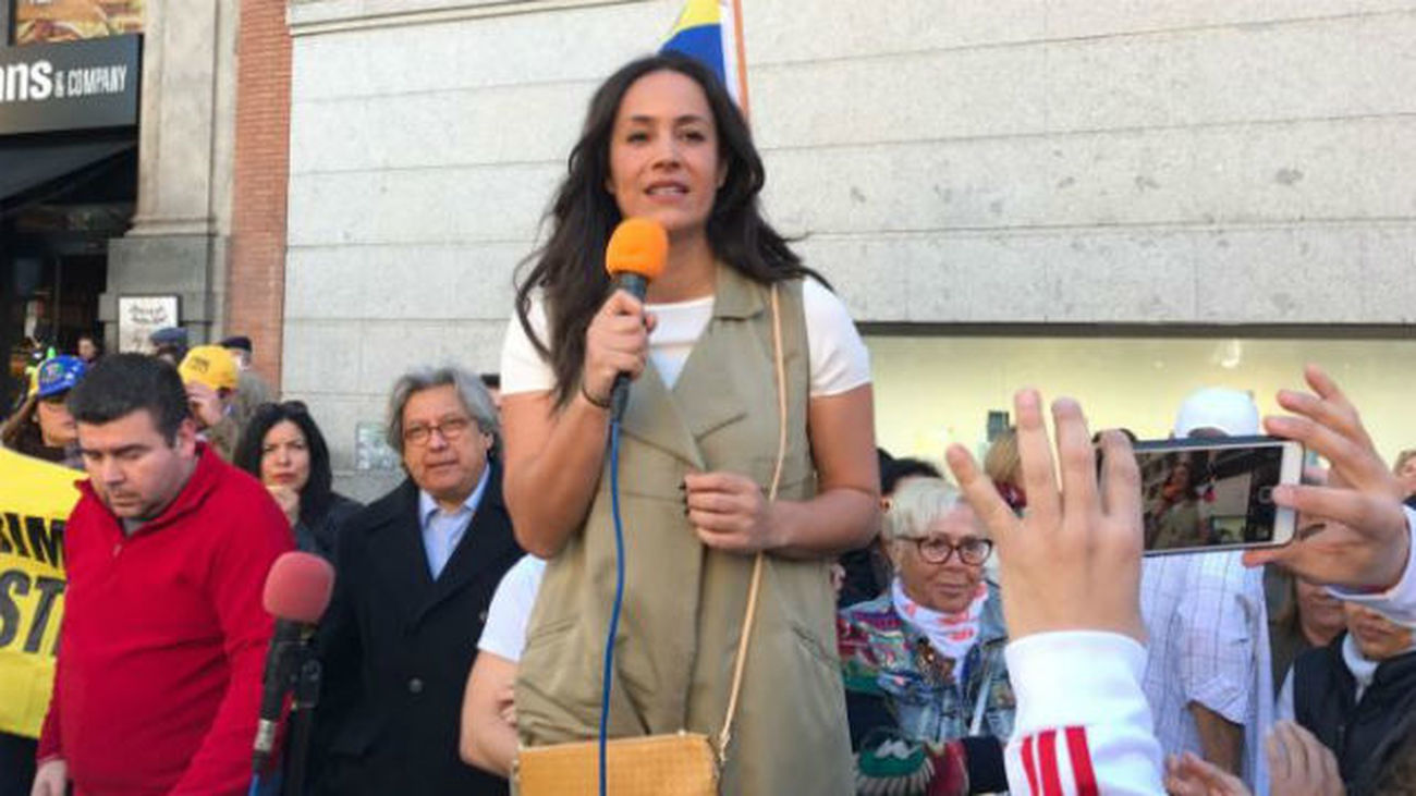 Villacís espera que la presión internacional "abra los ojos" a Maduro