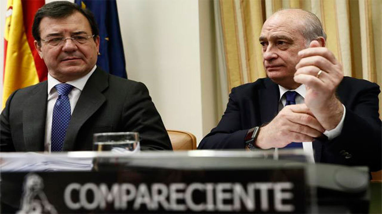 Fernández Díaz tacha de "conspiración" la difusión de sus conversaciones