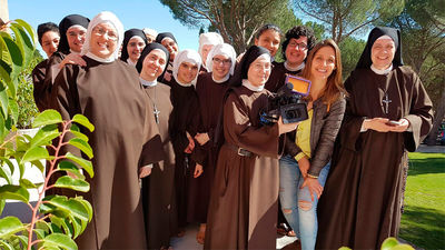 Mi cámara y yo nos enseña los nuevos tiempos que corren en la Iglesia Católica
