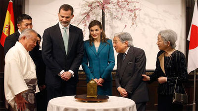 Los emperadores del Japón acompañan a los Reyes de España en su visita a Shizuoka