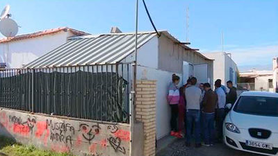 Almería: Una mujer muerta con un golpe en la cabeza y su expareja ahorcada