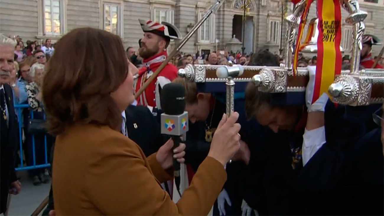 Esta levantada va por todo el personal de Telemadrid, '¡Al cielo con él!'