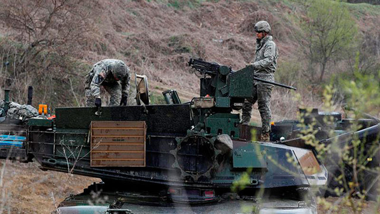 Soldados estadounidenses participan en unas las maniobras militares conjuntas de Corea del Sur y Estados Unidos en respuesta a