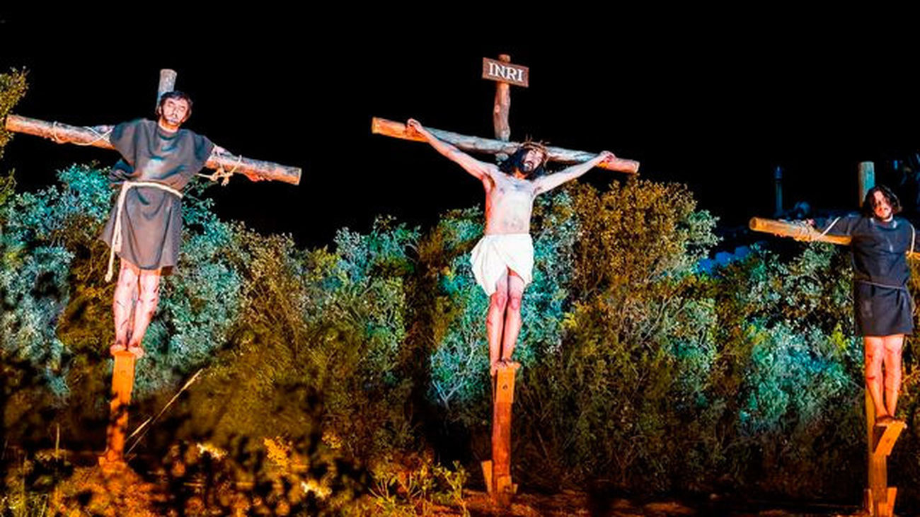 Unos 200 vecinos participan un año más en La Pasión de Chinchón