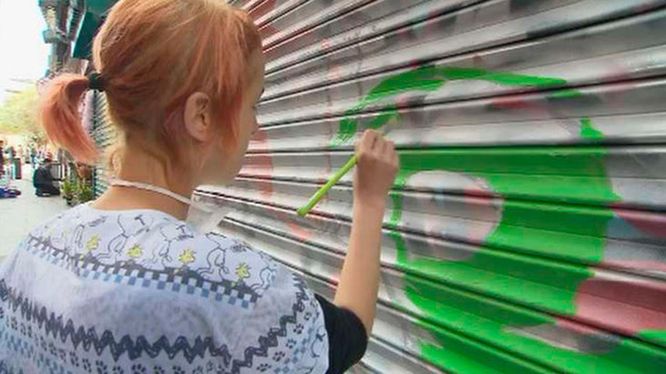 Malasaña vuelve a empaparse del color del arte urbano