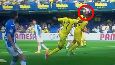 2-1. Bakambu remata con la mano al Leganés