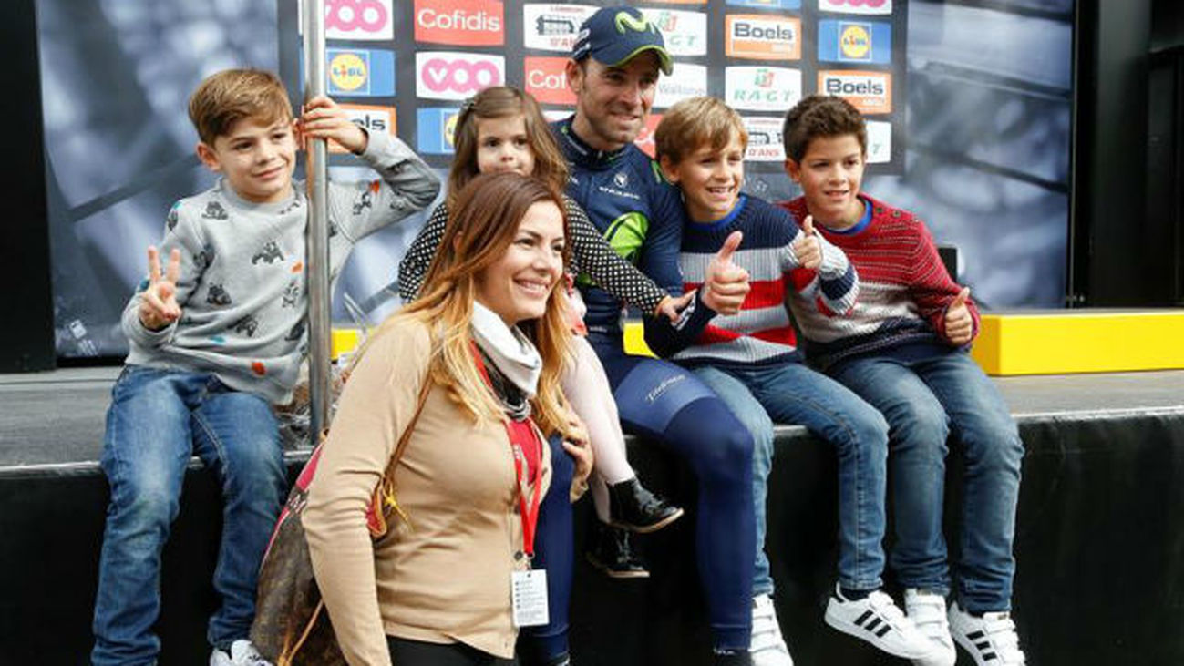 Alejandro Valverde y su familia