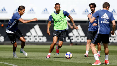 Zidane tiene a la defensa bajo mínimos