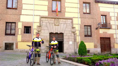 El Punto pedalea por la Plaza de la Villa