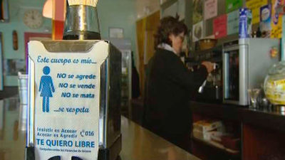 Los bares de Bustarviejo denuncian las violencia machista a través de sus servilletas