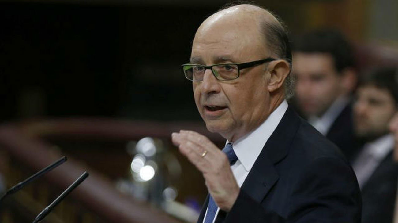 La oposición carga contra Montoro tras la sentencia sobre la amnistía fiscal