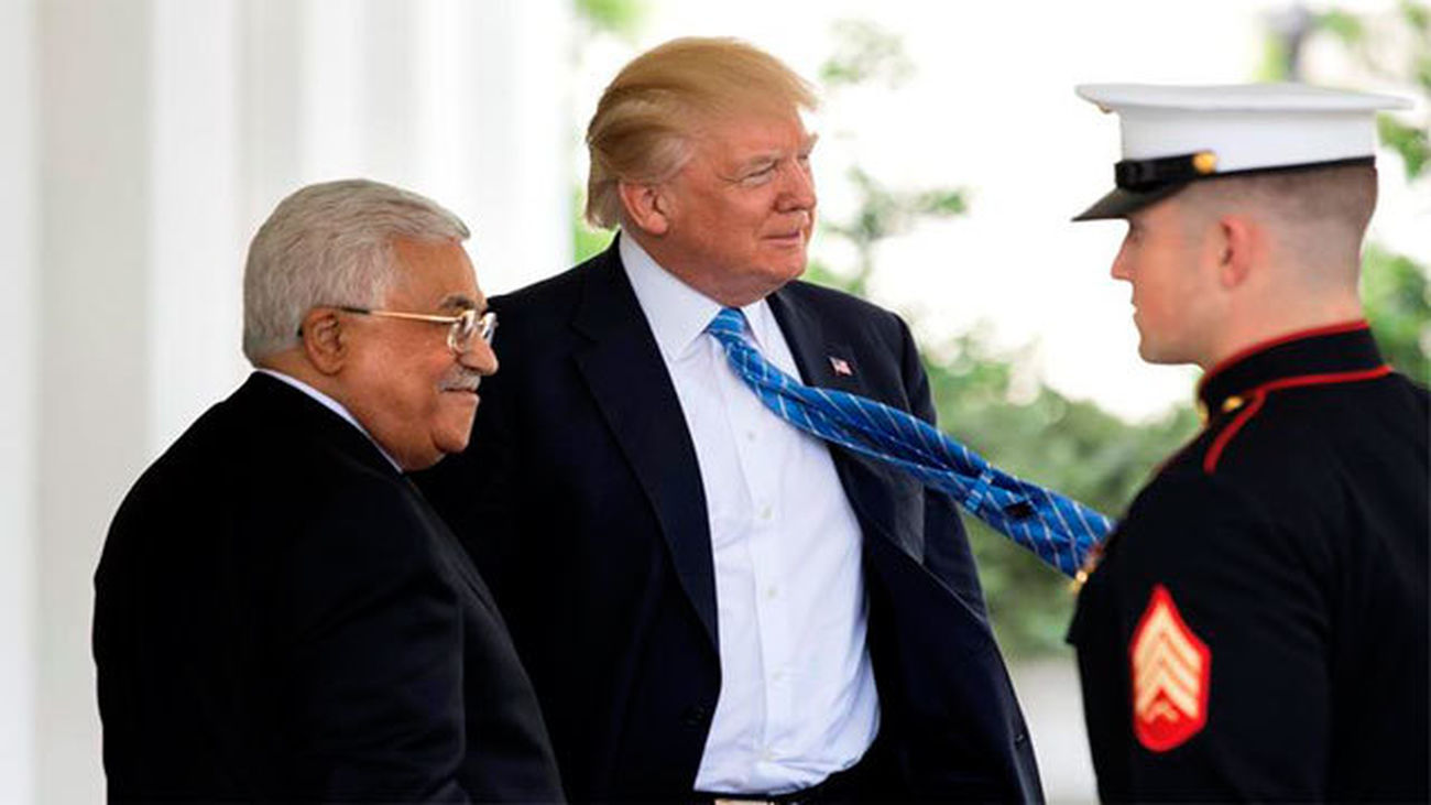 El presidente estadounidense, Donald J. Trump  recibe al presidente palestino Mahmoud Abbas, en la Casa Blanca