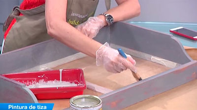 Aprende a decapar muebles con pintura de tiza