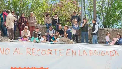 La sierra Norte protesta contra el recorte en el servicio antiincendios